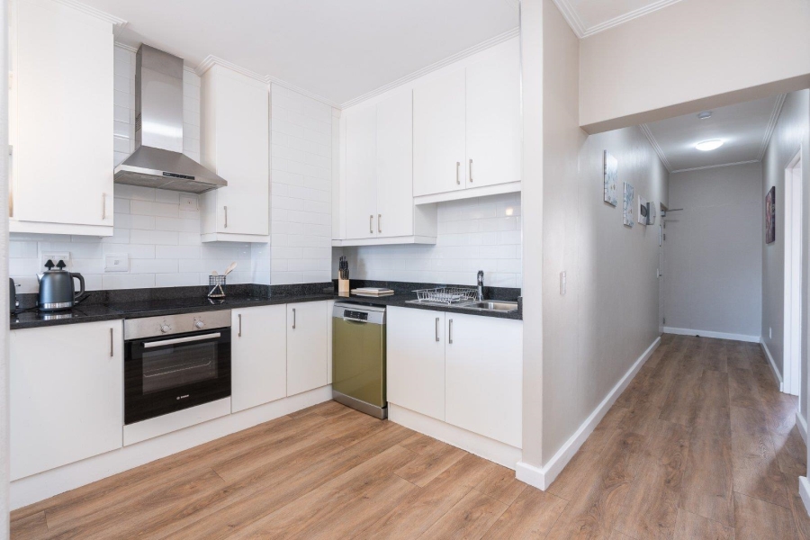To Let 2 Bedroom Property for Rent in Vredehoek Western Cape